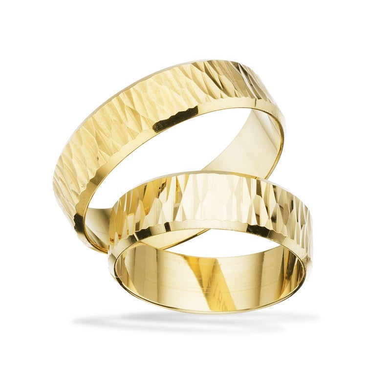 Scrouples vielsesringe i banket 8 eller 14 karat guld med mønster og skrå, blanke kanter, 6 mm.